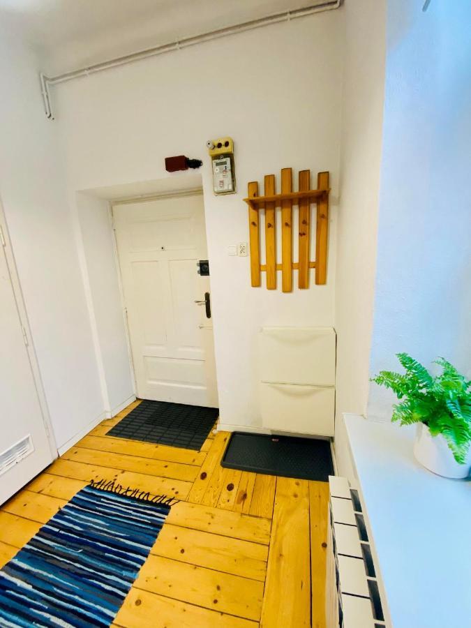 Apartament In Ivy Covered House, Near Old Town Kraków